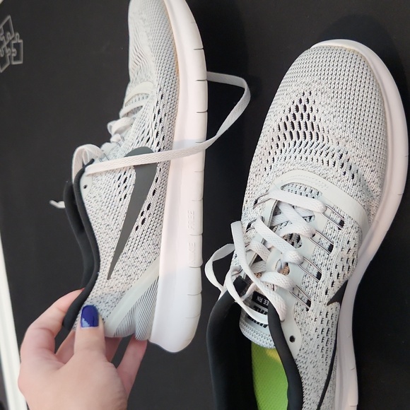 Nike Free Run - Women's - Picture 7 of 12